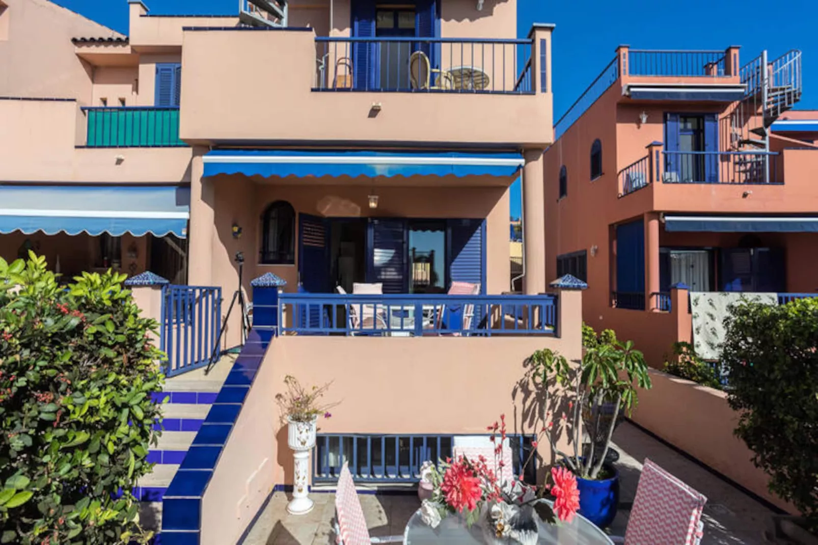 Chalets à San Bartolomé de Tirajana-Image-tags.