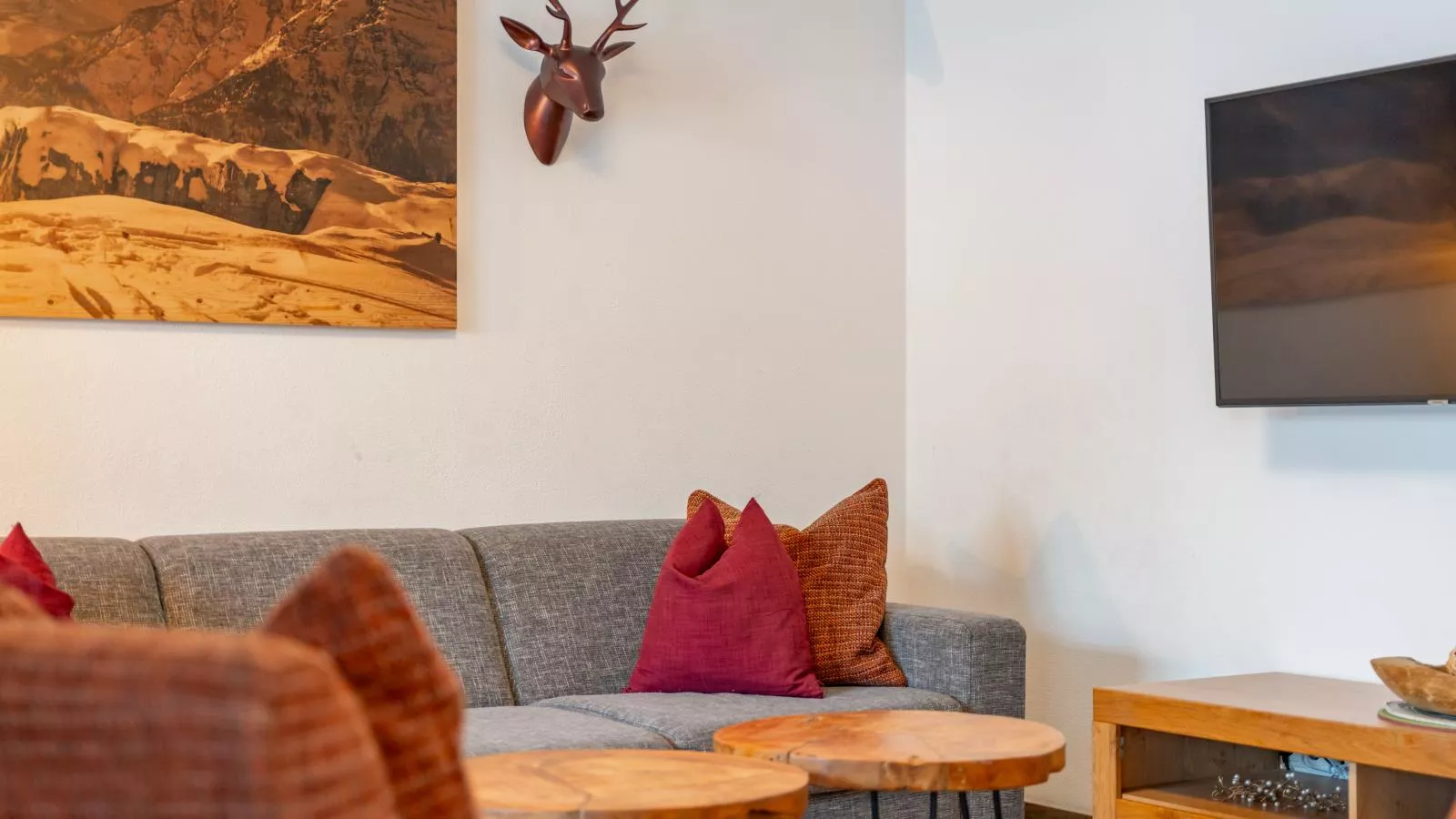 Tauern Suites Mitterwirt TOP 304-Woonkamer