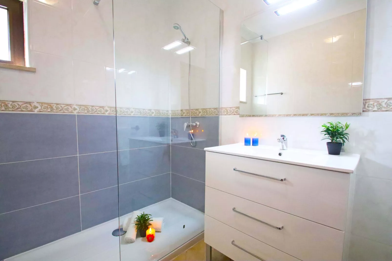 Villa Martinica-Badkamer