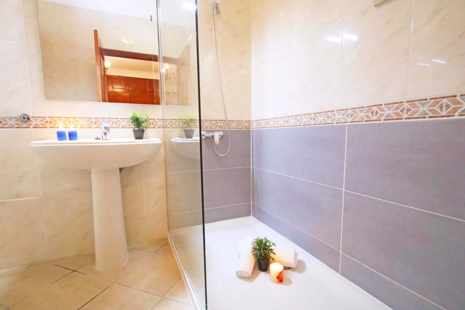 Villa Martinica-Badkamer