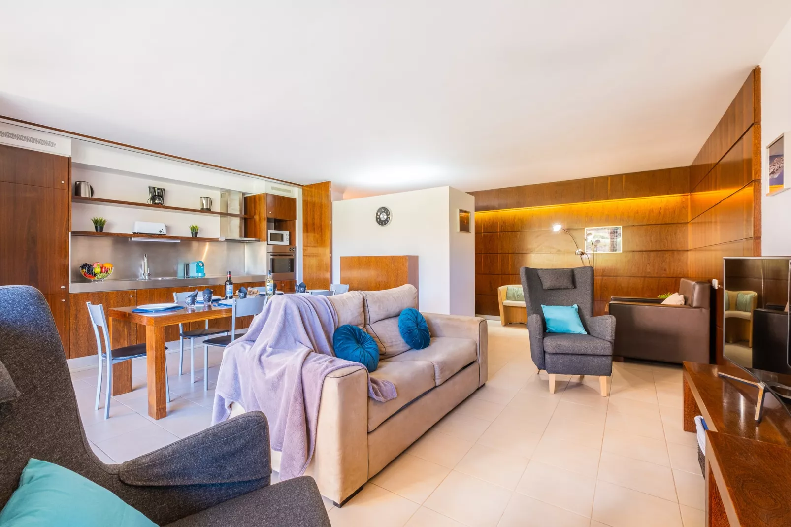 Apartment Salgados-Woonkamer