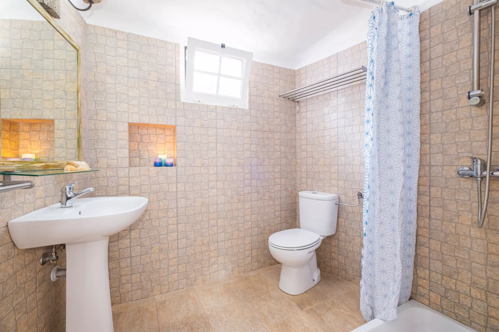Villa AlGharif-Badkamer