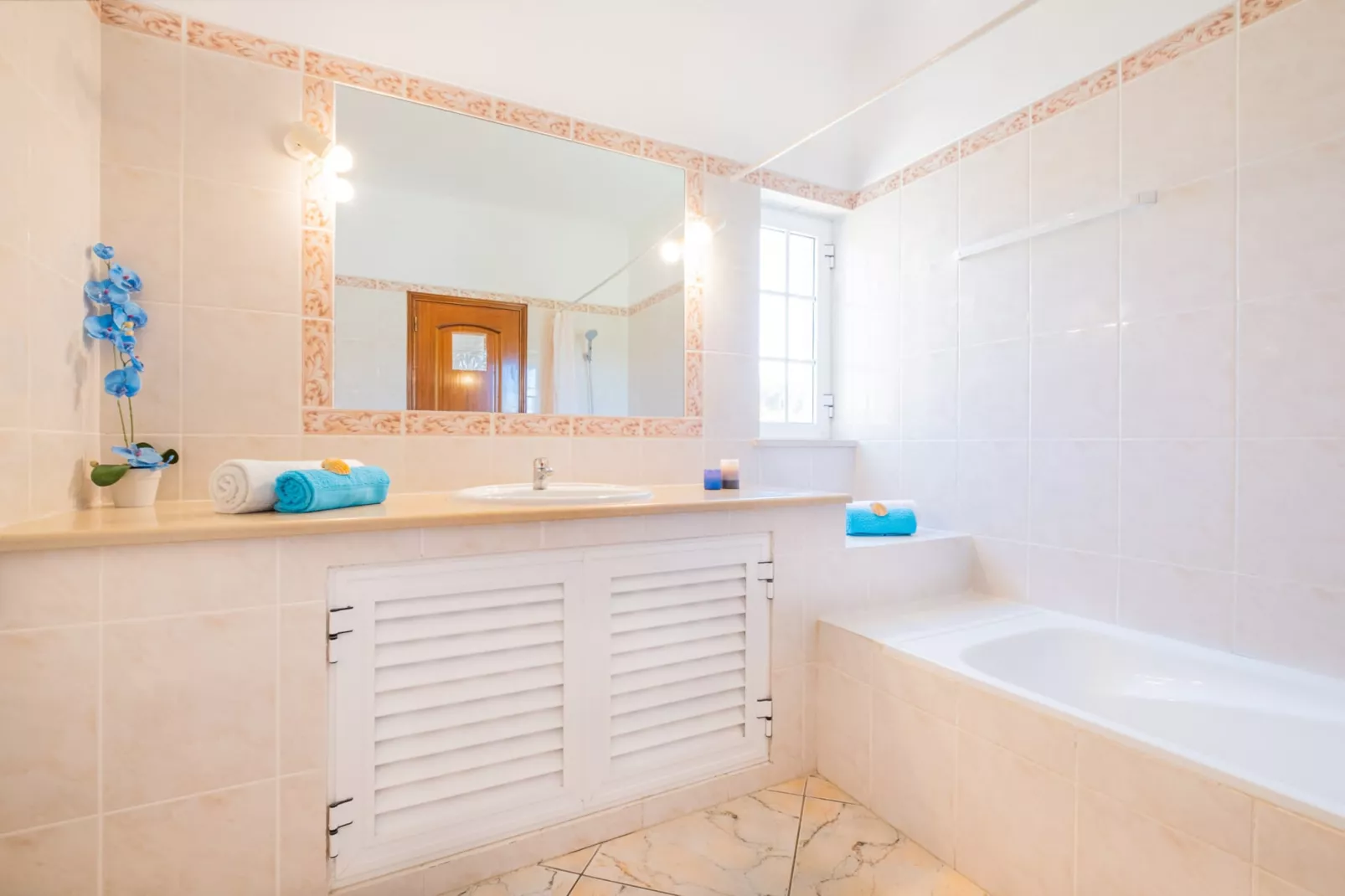 Villa Cristiano-Badkamer