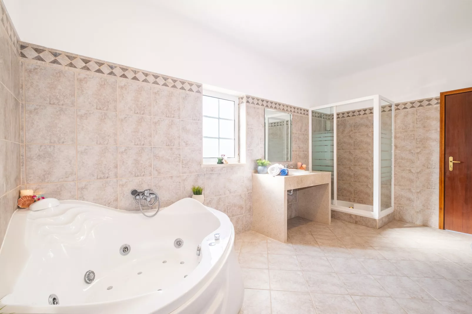 Villa Paradise-Badkamer