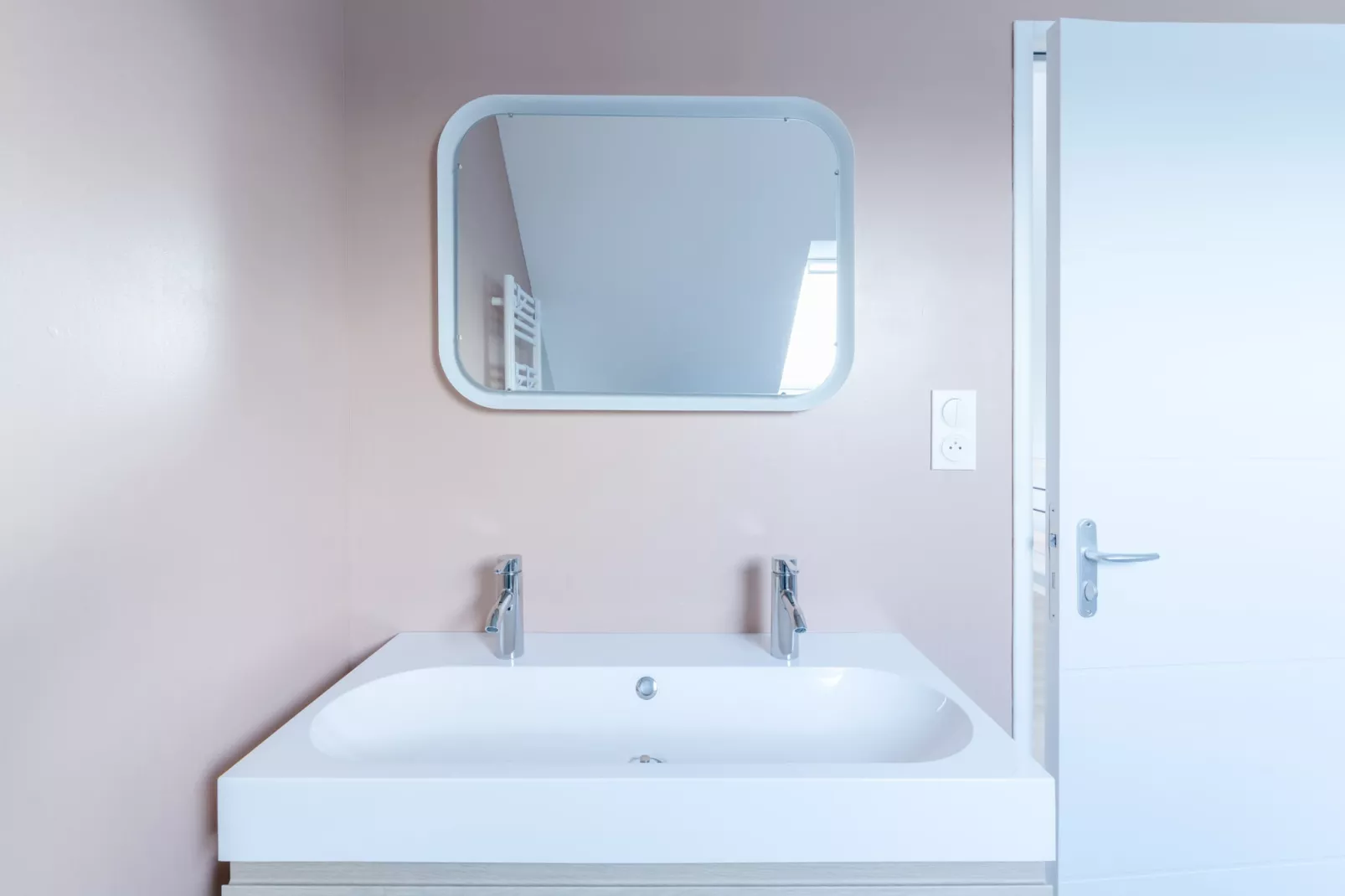 TY NEVEZ - Saint-Pabu-Badkamer