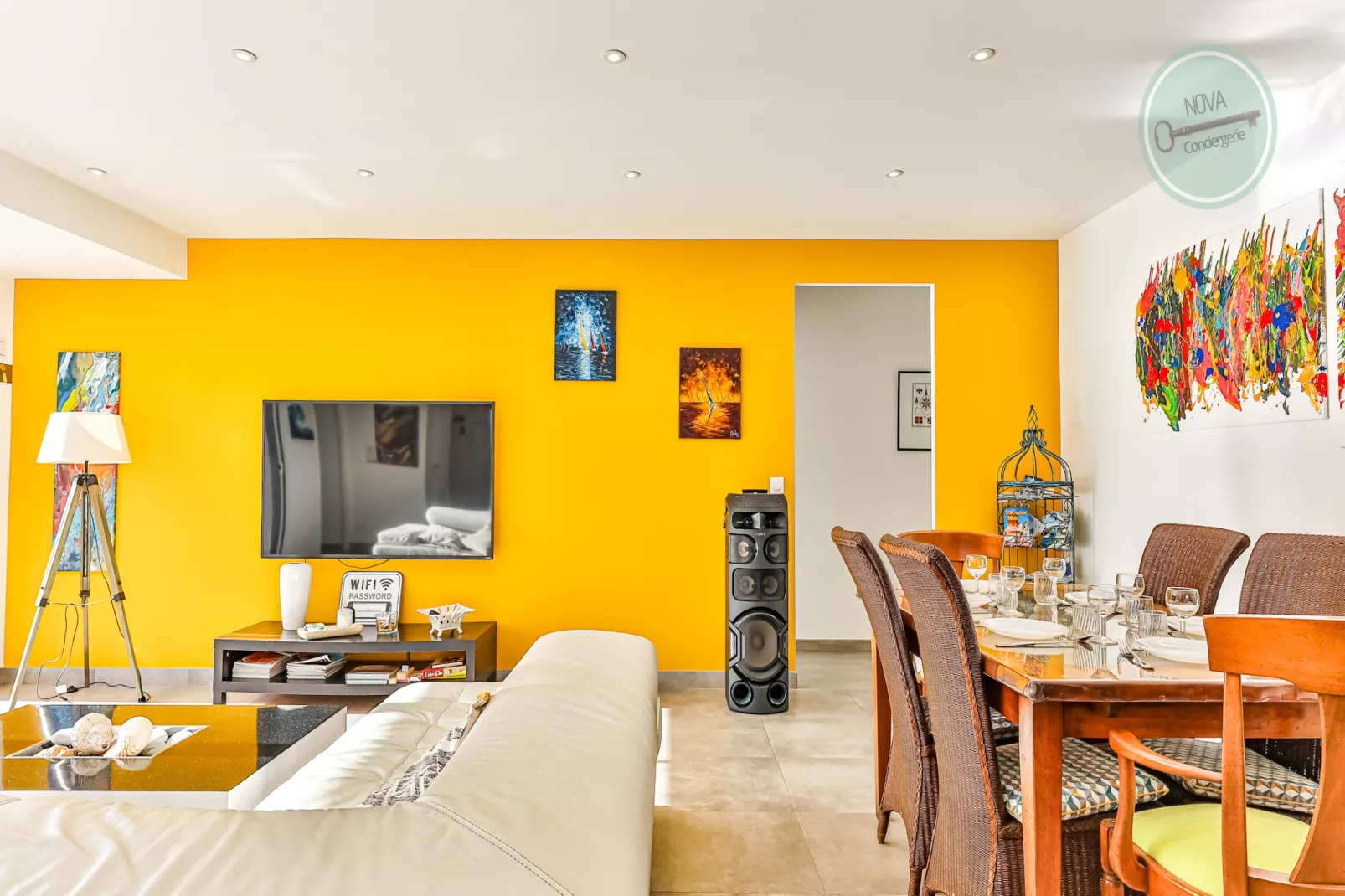 Villa la Fleur des Dunes-Eetkamer