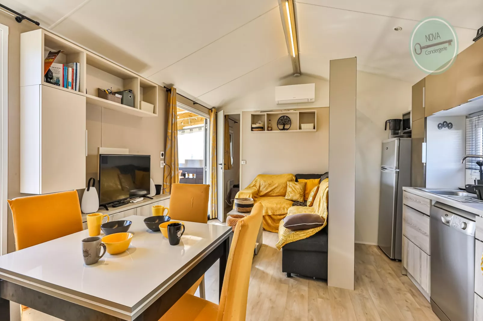 Mobil-Home Parc des Roselières-Woonkamer