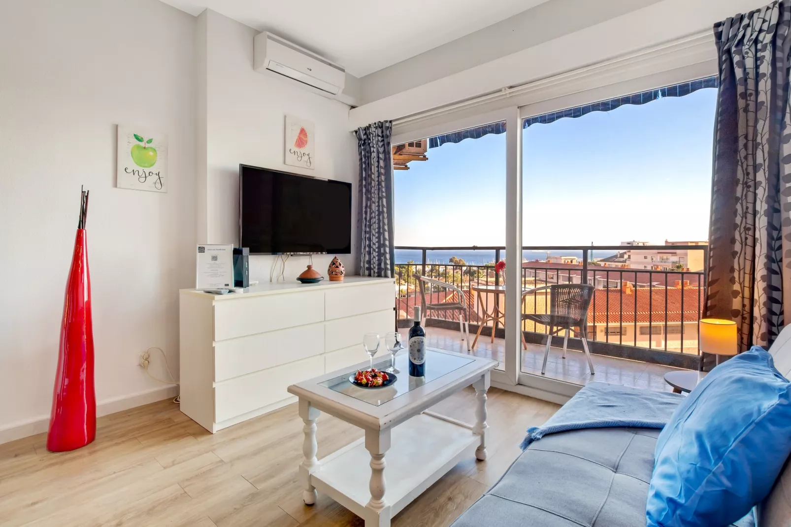 Solpor de SteraM FLATS Benalmadena-Woonkamer