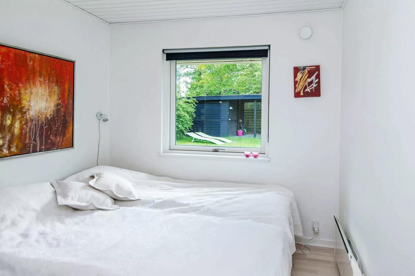 Modern vakantiehuis in Egå met open haard-Binnen