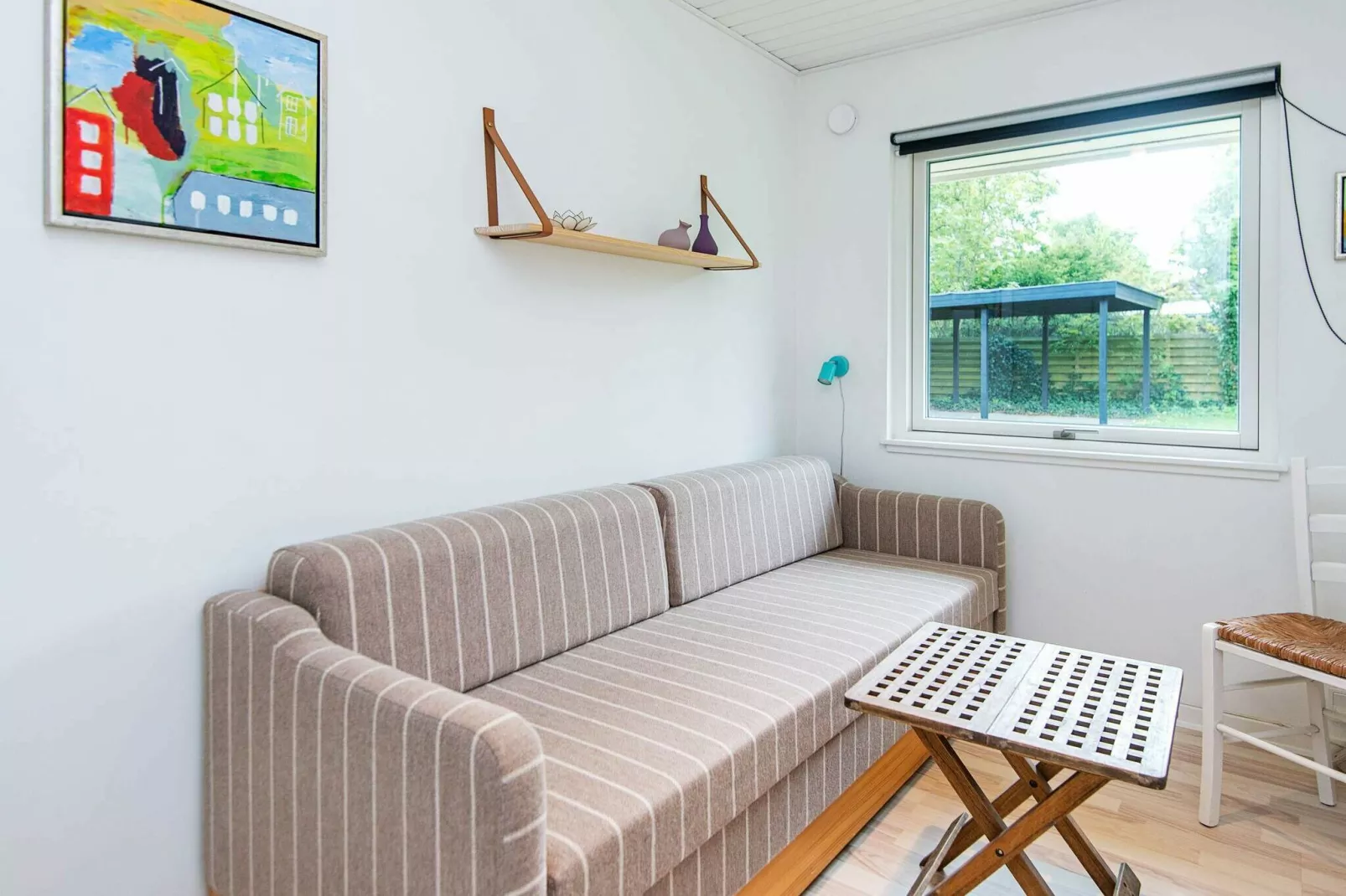 Modern vakantiehuis in Egå met open haard-Binnen