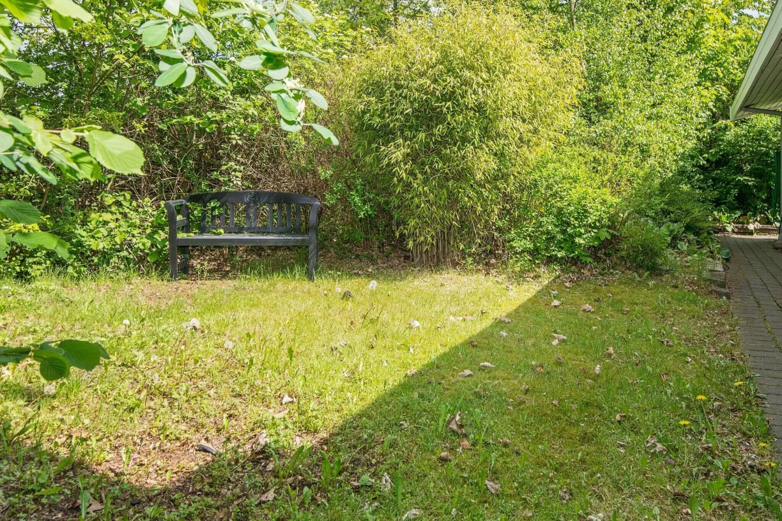 Modern vakantiehuis in Egå met open haard