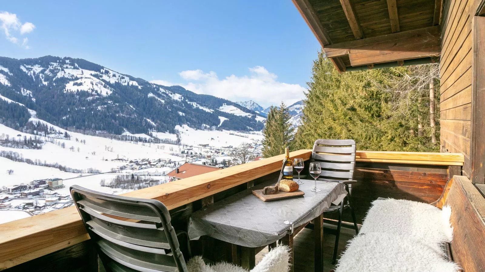Sonnenhütte oben-Terrasbalkon