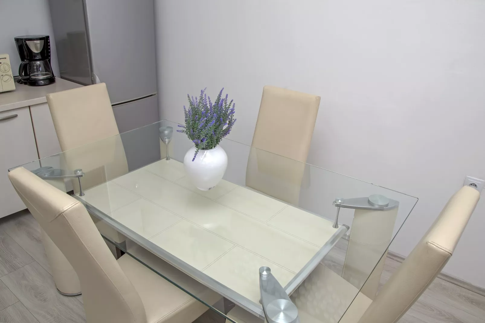 Apartments Isabora - Two-Bedroom Apartment with Terrace and Partial Sea View (Nea)-Eetkamer