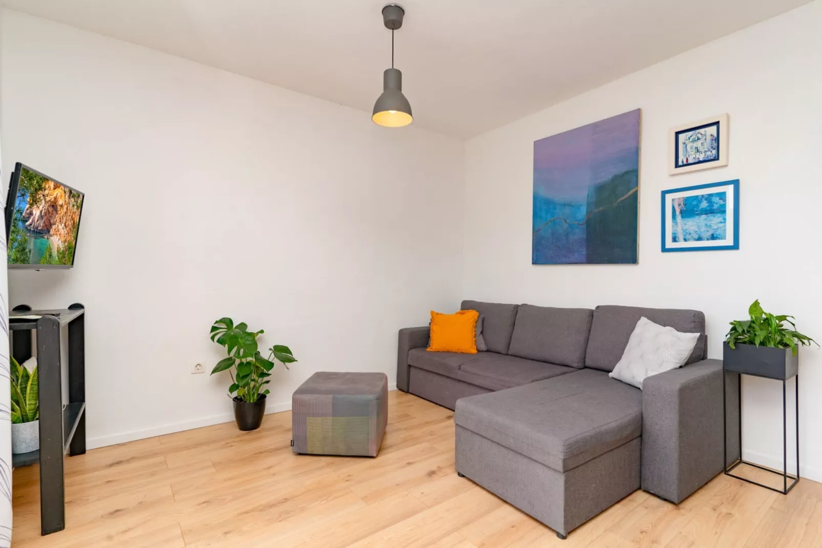Apartment Konak - Two Bedroom Apartment with Terrace and Sea View-Binnen