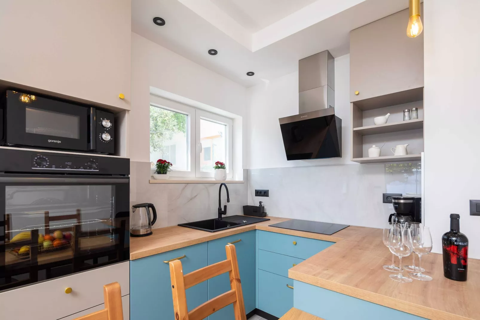 Apartments Tomas - One bedroom Apartment with Balcony and Sea View (A1)-Keuken