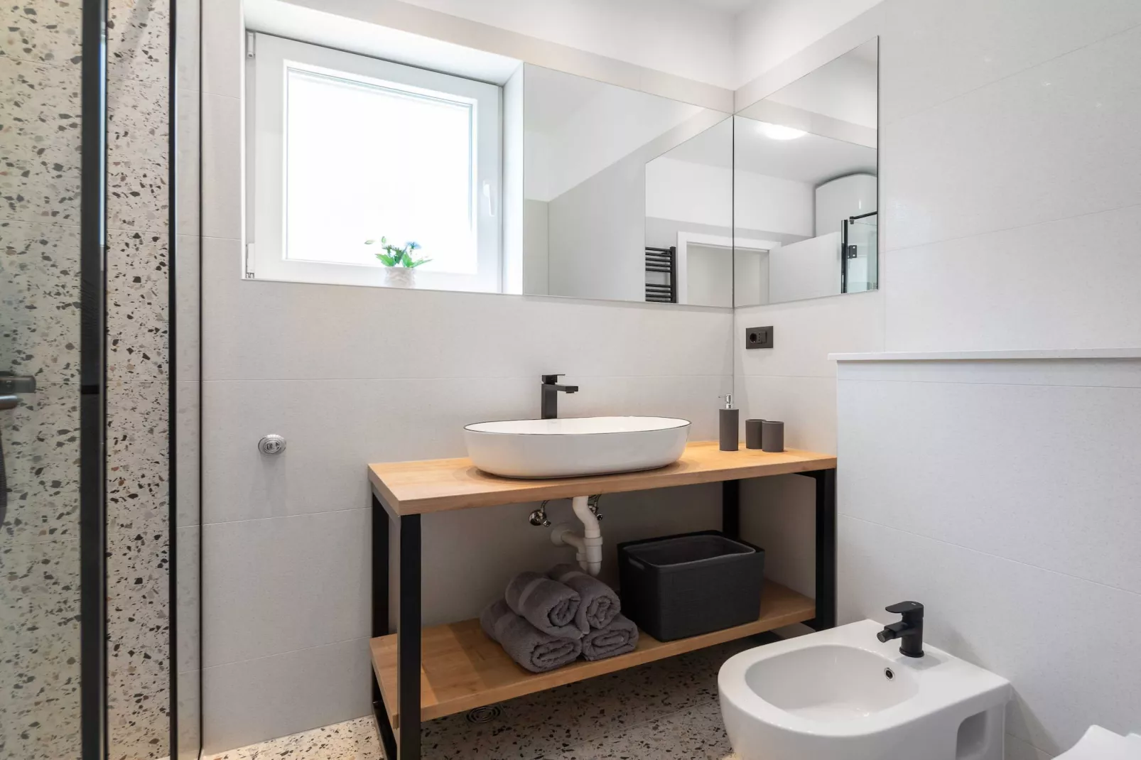 Apartments Tomas - One bedroom Apartment with Balcony and Sea View (A1)-Badkamer