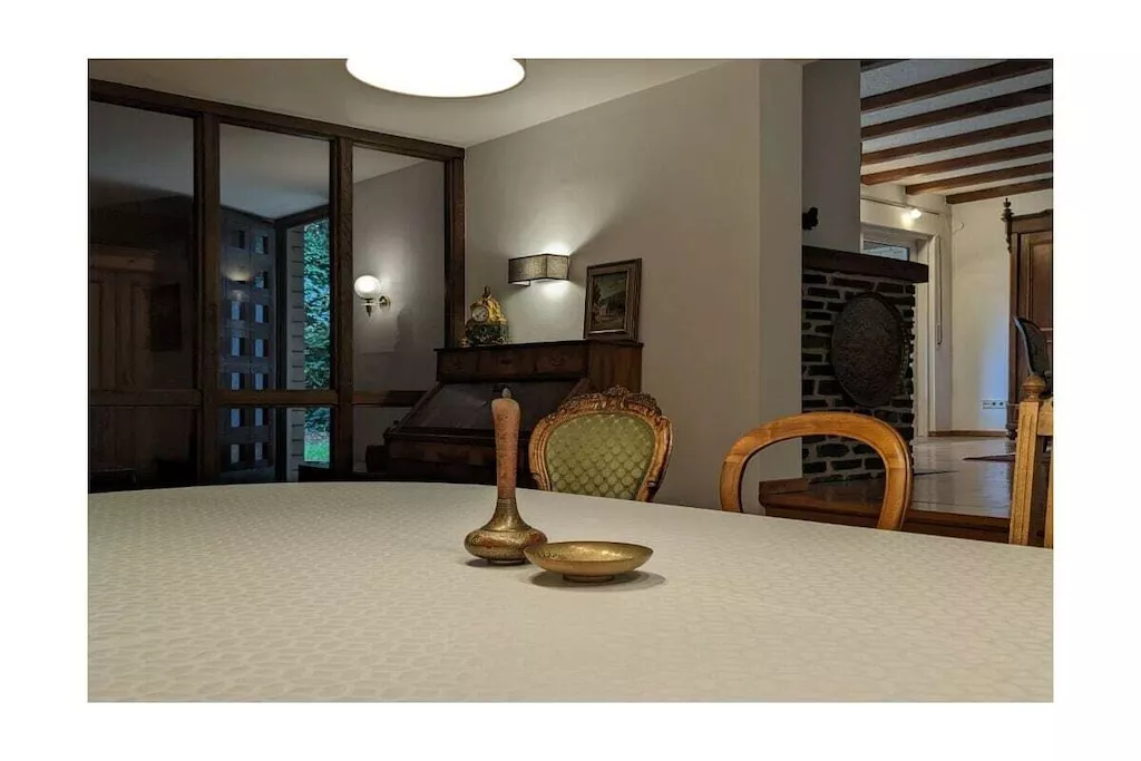 423371-Eetkamer