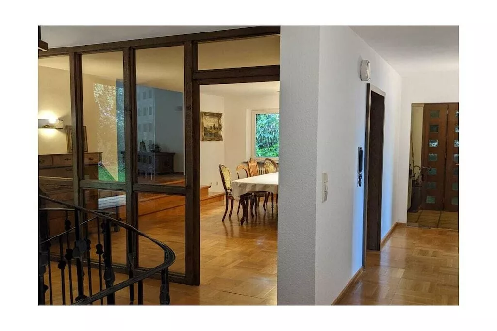423371-Eetkamer