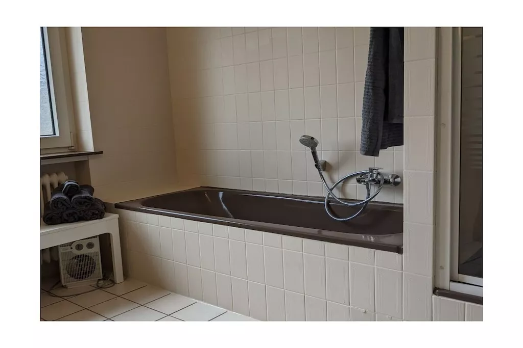423371-Badkamer