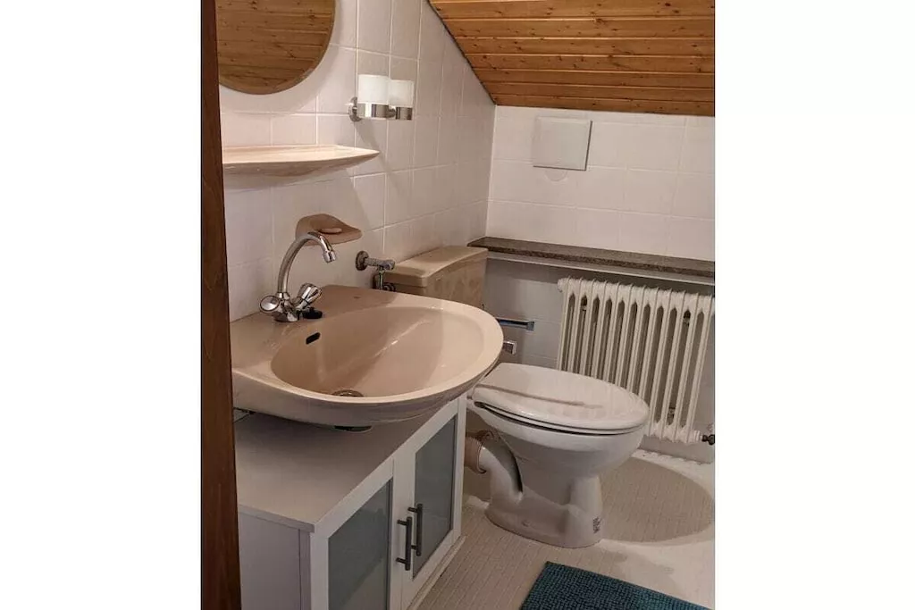 423371-Badkamer