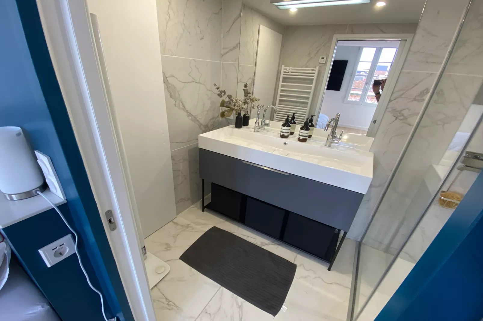 Le Filatiers : incroyable loft aux Carmes-Badkamer