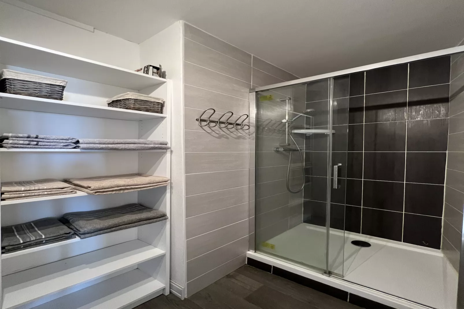 Le Gemini, 6p - Wifi/Métro/Vue - proche Airbus-Badkamer