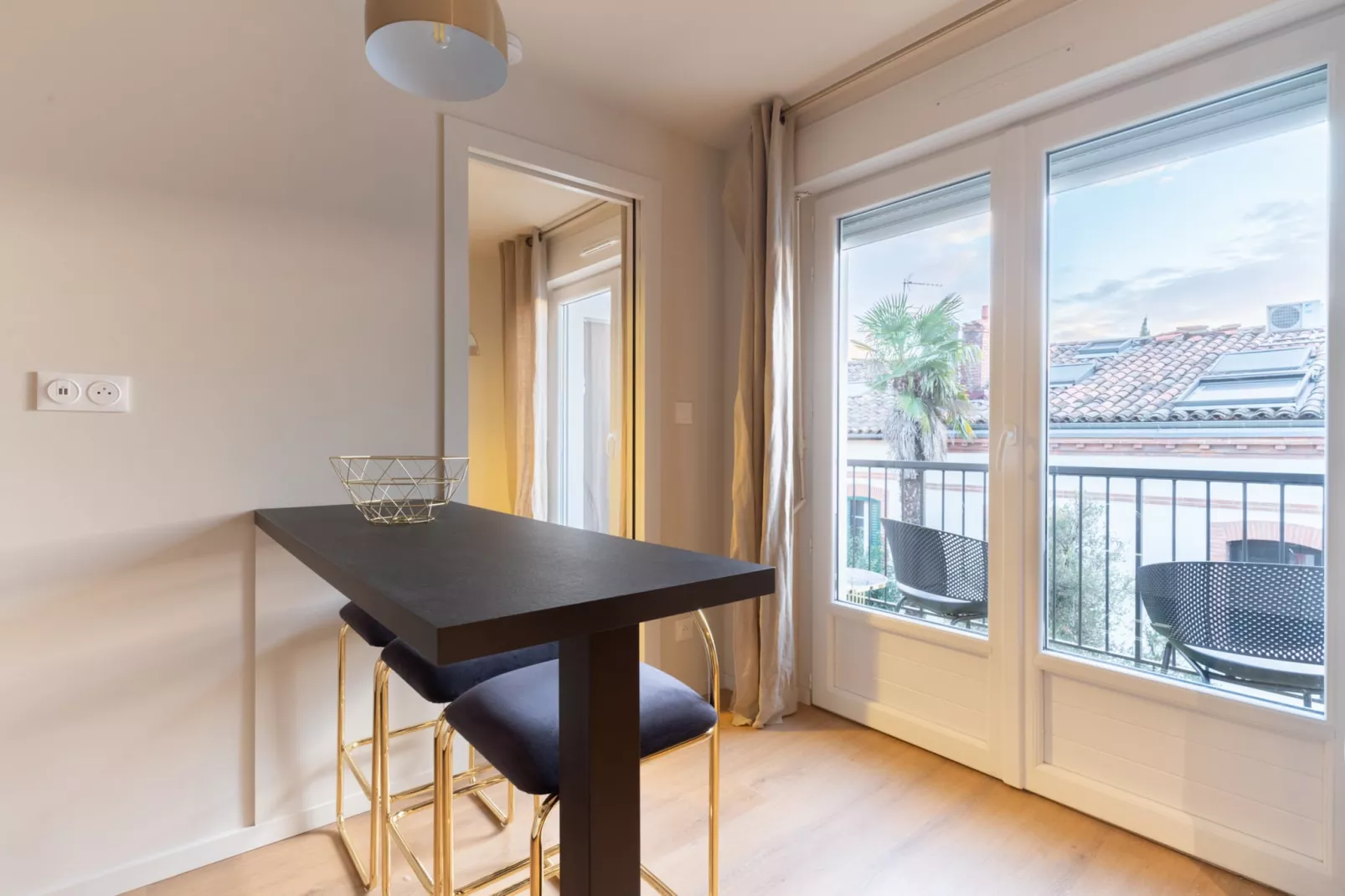 Le Sunny Room - 2/4p - Proche Gare-Eetkamer