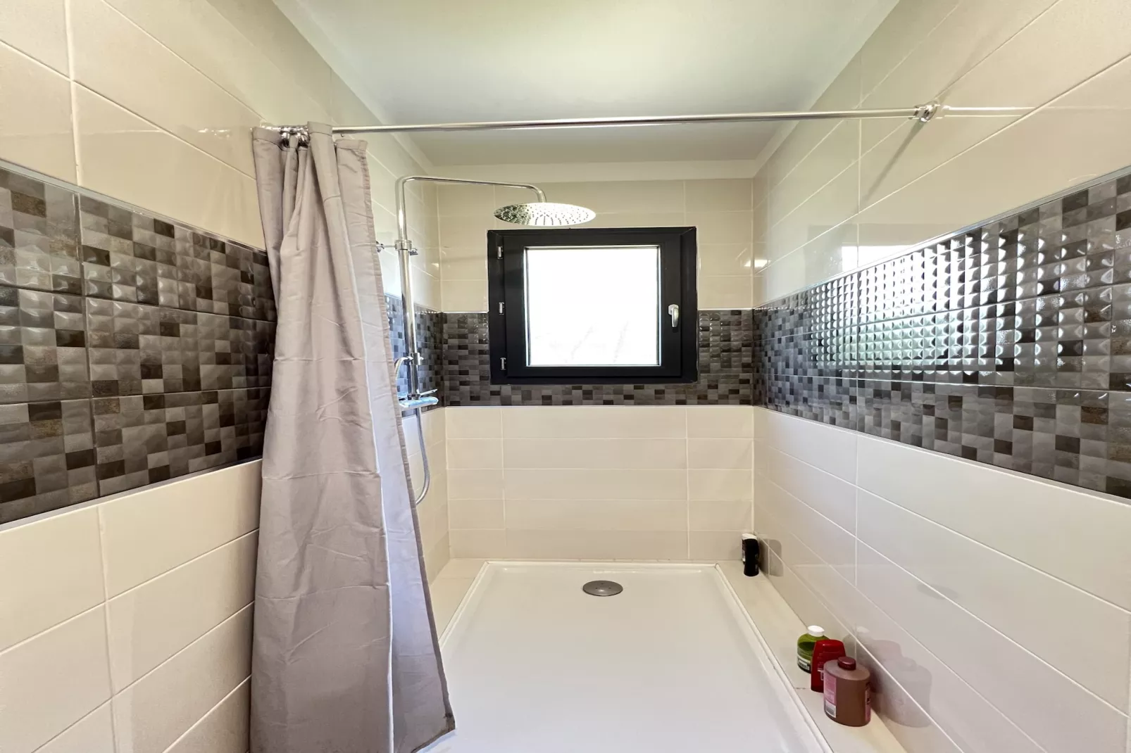 Le Coteau - 8p - Maison Familiale - Piscine/Jardin-Badkamer
