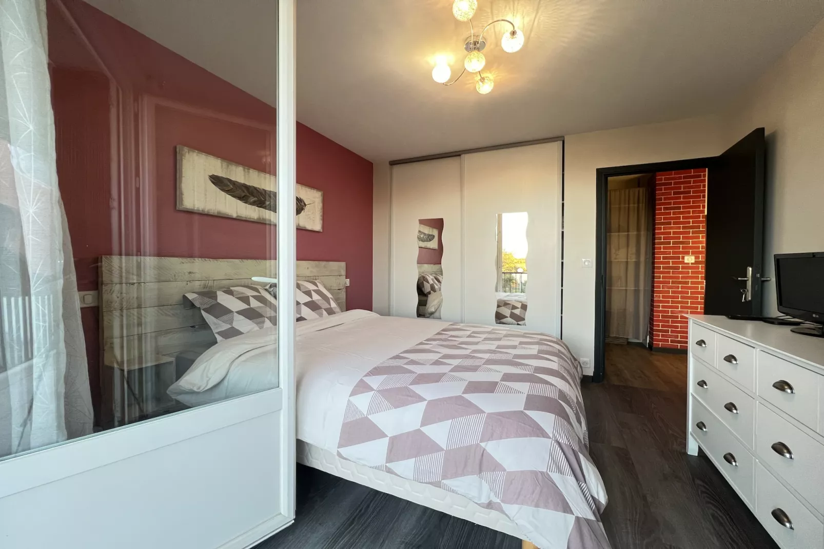 Le Floral - 2p - Lumineux & Calme - Parking/Wifi-Slaapkamer