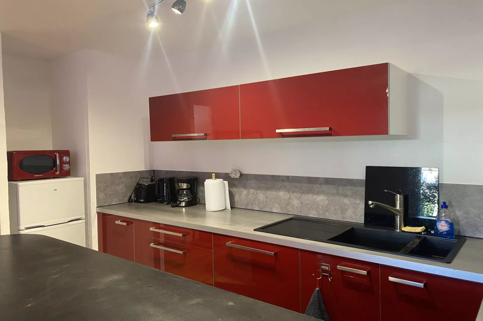 Le Filou - Spacieux 4/6p - Terrasse & Parking-Keuken