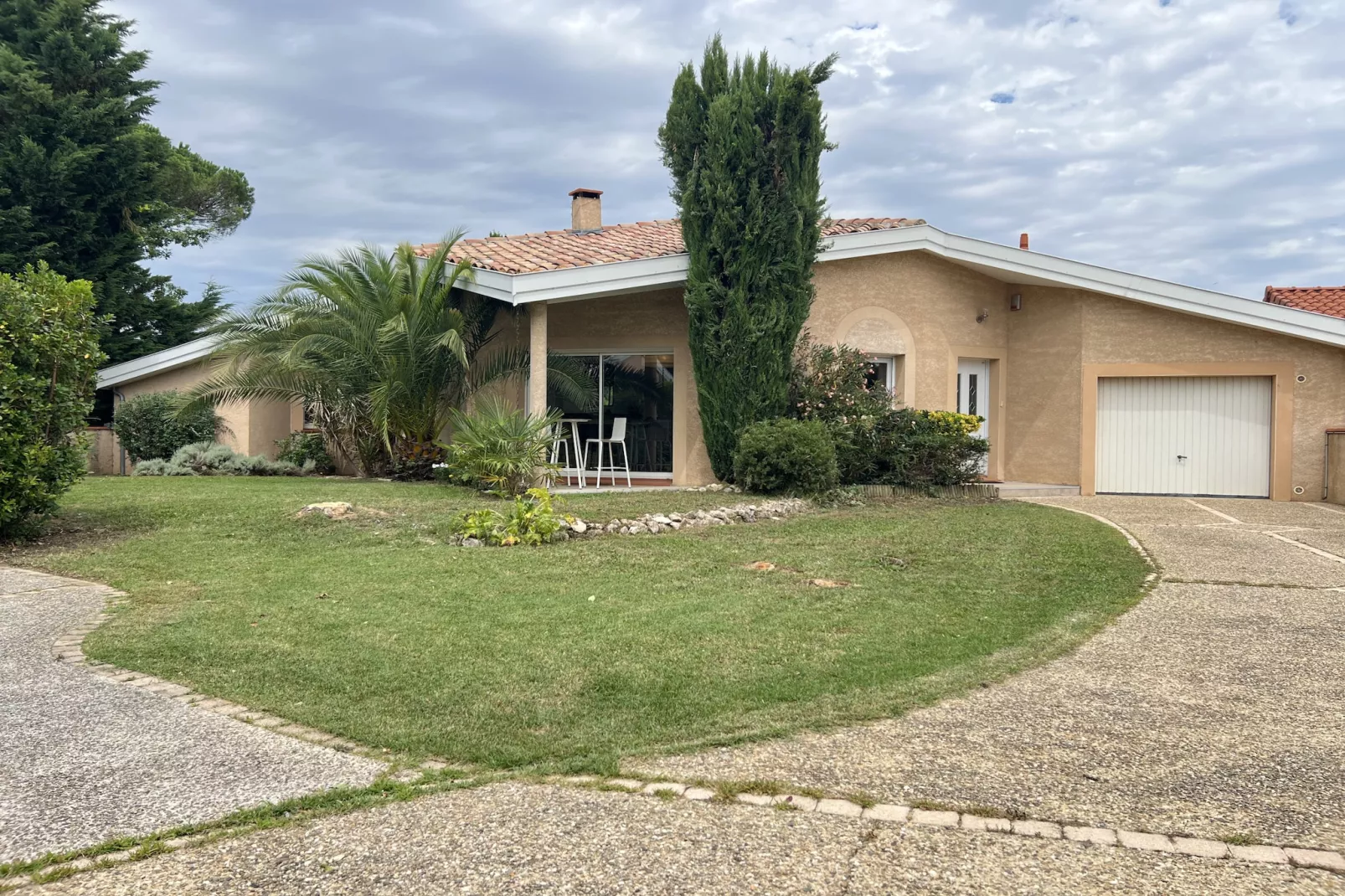 La Joviale, jolie maison avec Piscine & Jardin