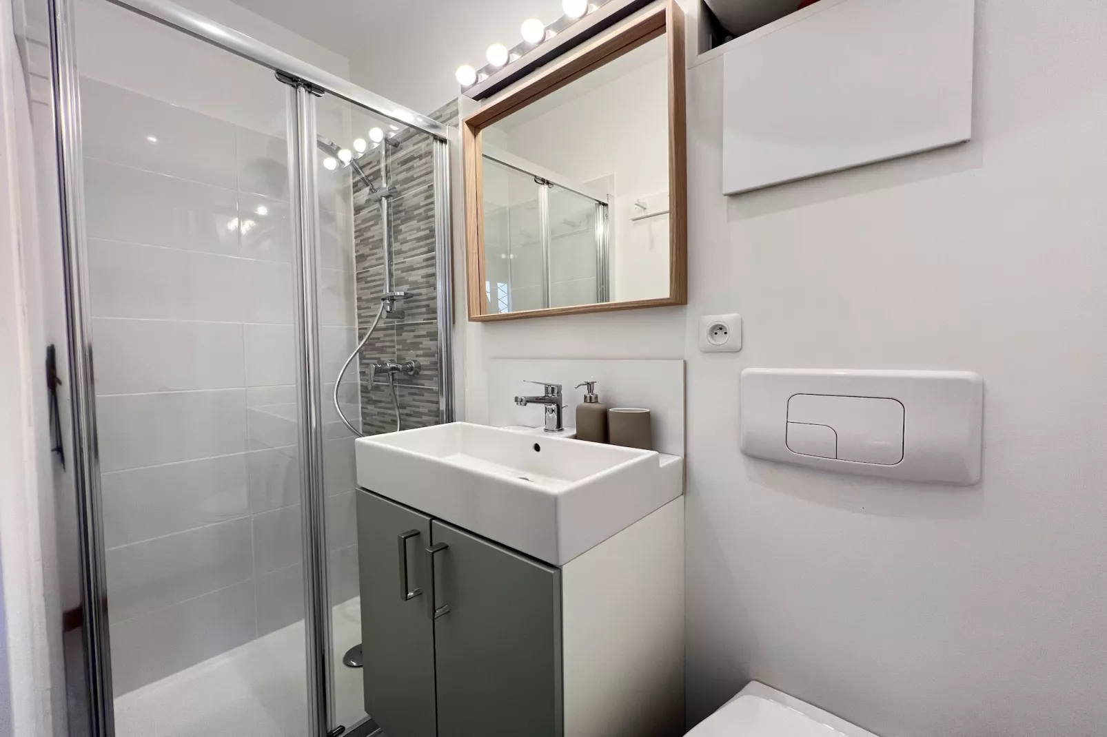 Le Joyeux proche Toulouse centre et tram-Badkamer