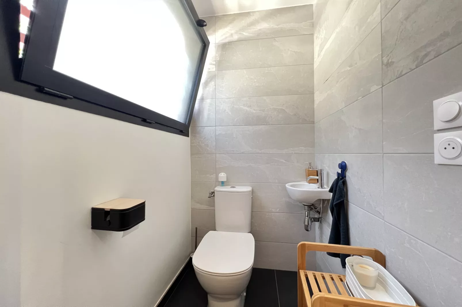 Le Cottage - 4p - spacieux /parking /centre-ville-Badkamer