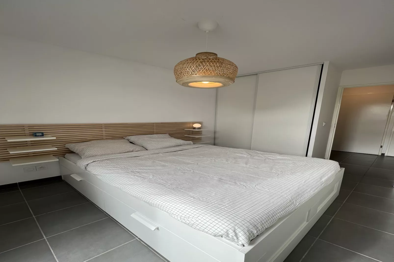 Le Quinze Sols : apt 5p - proche Aéroport & Airbus-Slaapkamer