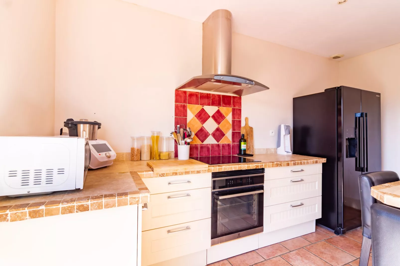 La Tendresse - Maison Familliale avec Piscine-Keuken