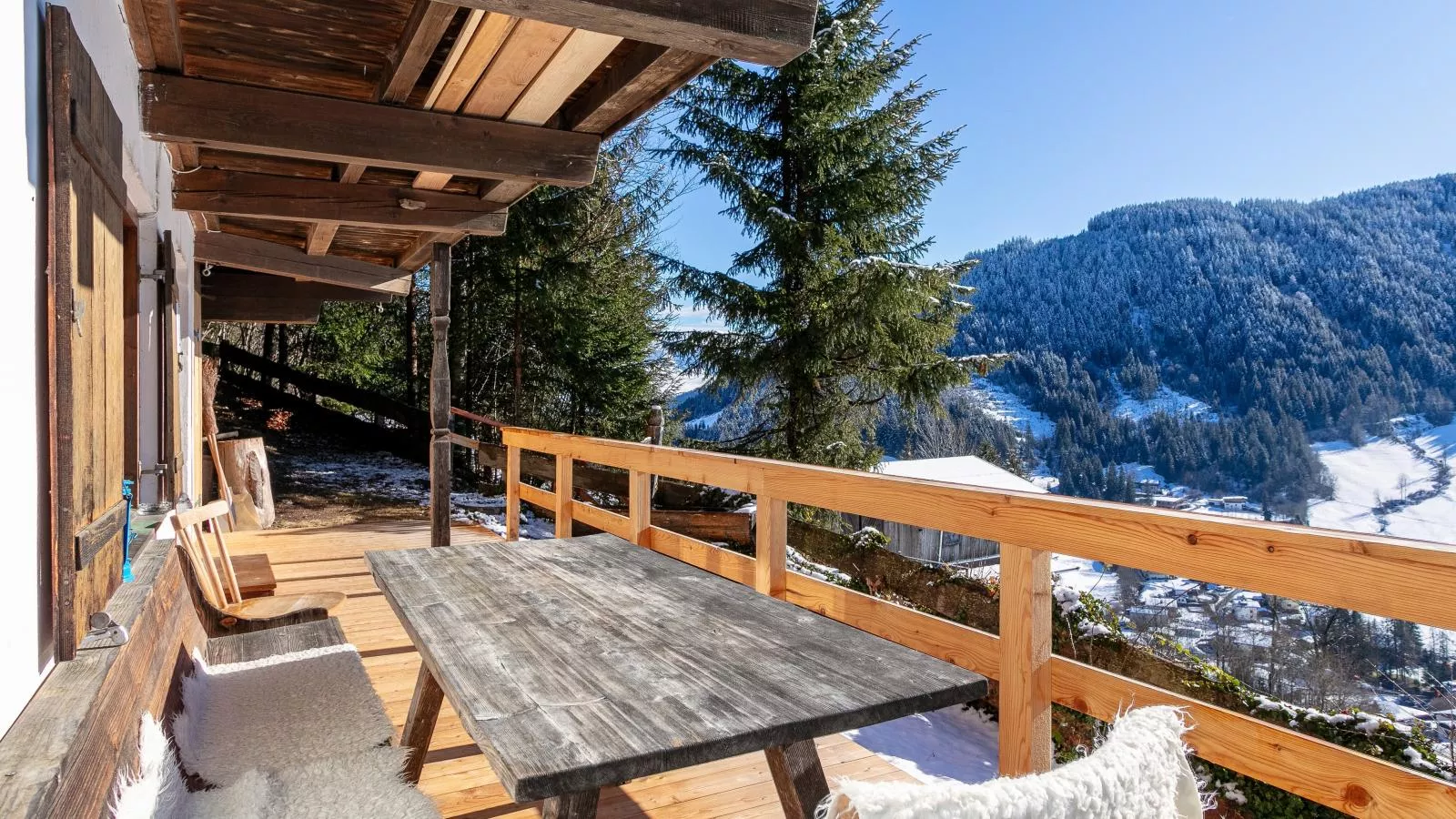 Sonnenhütte oben-Terrasbalkon