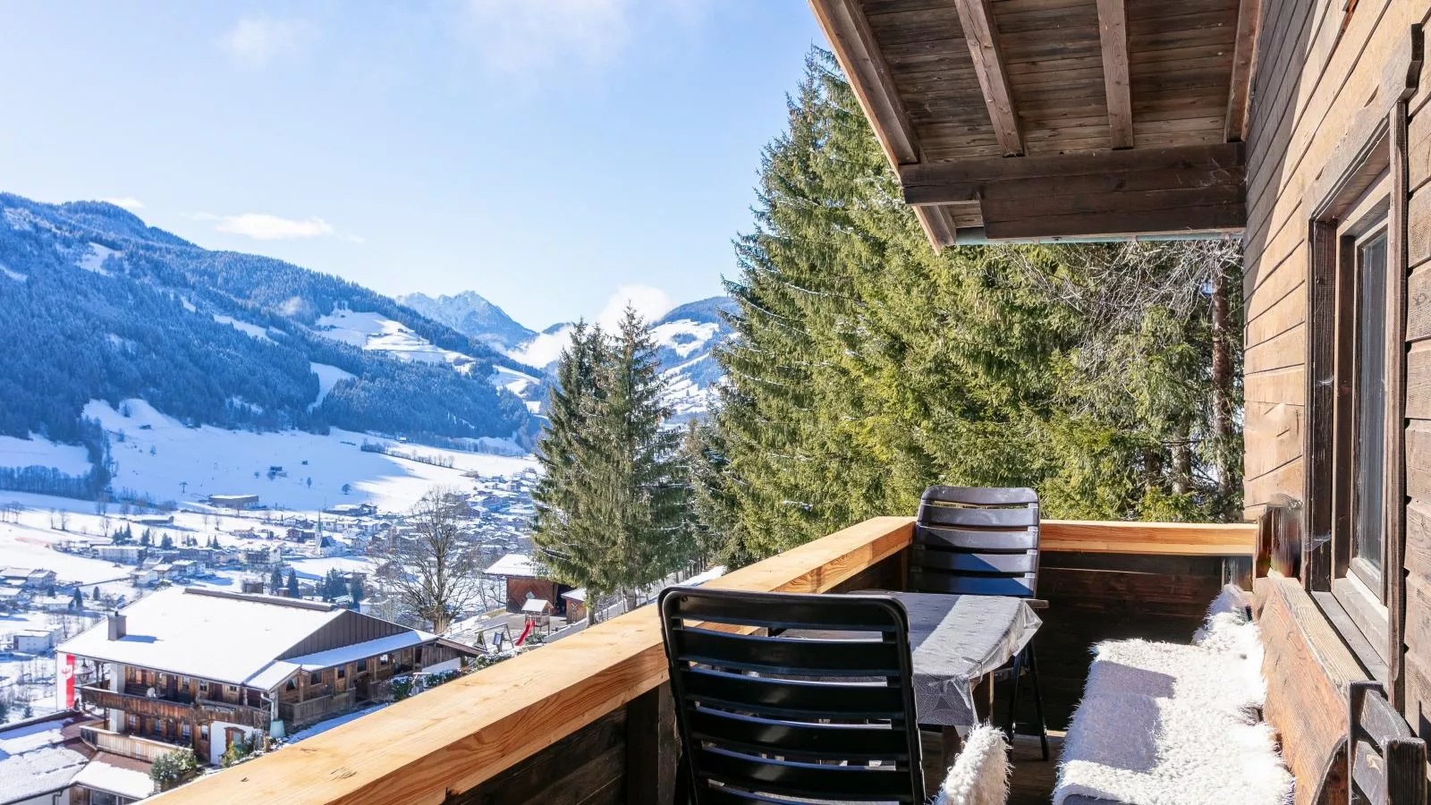 Sonnenhütte oben-Terrasbalkon