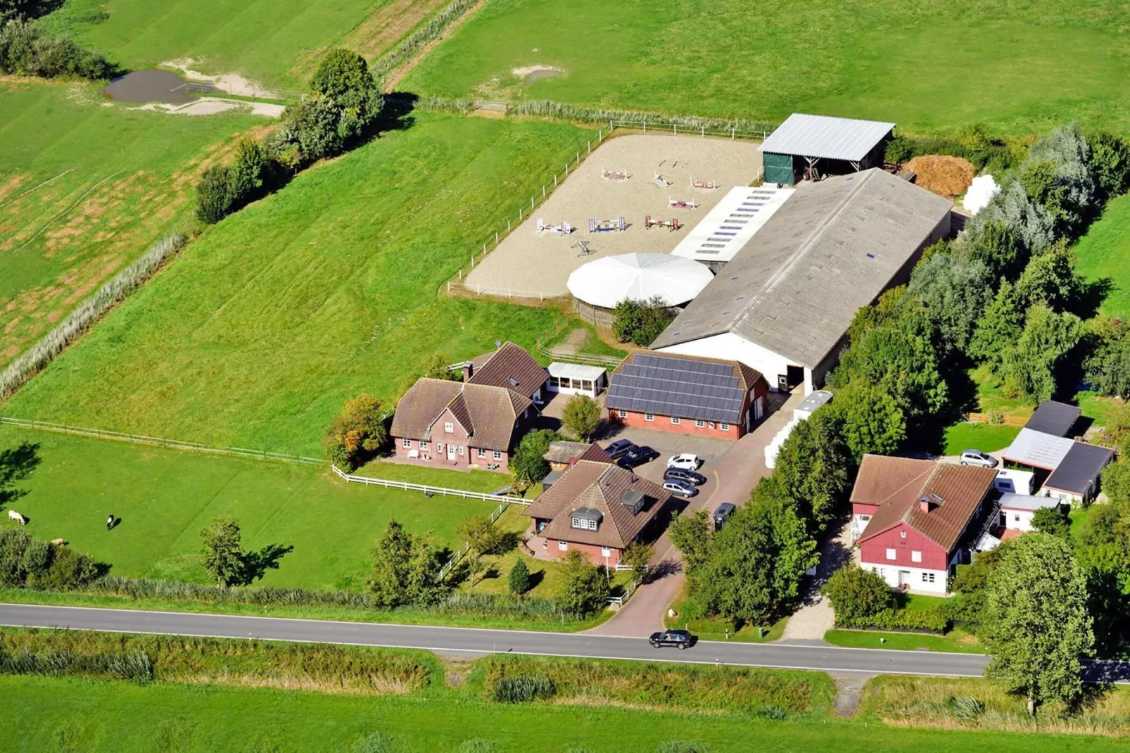 Ferienwohnung bi uns to Hus Tönning-Buitenkant zomer