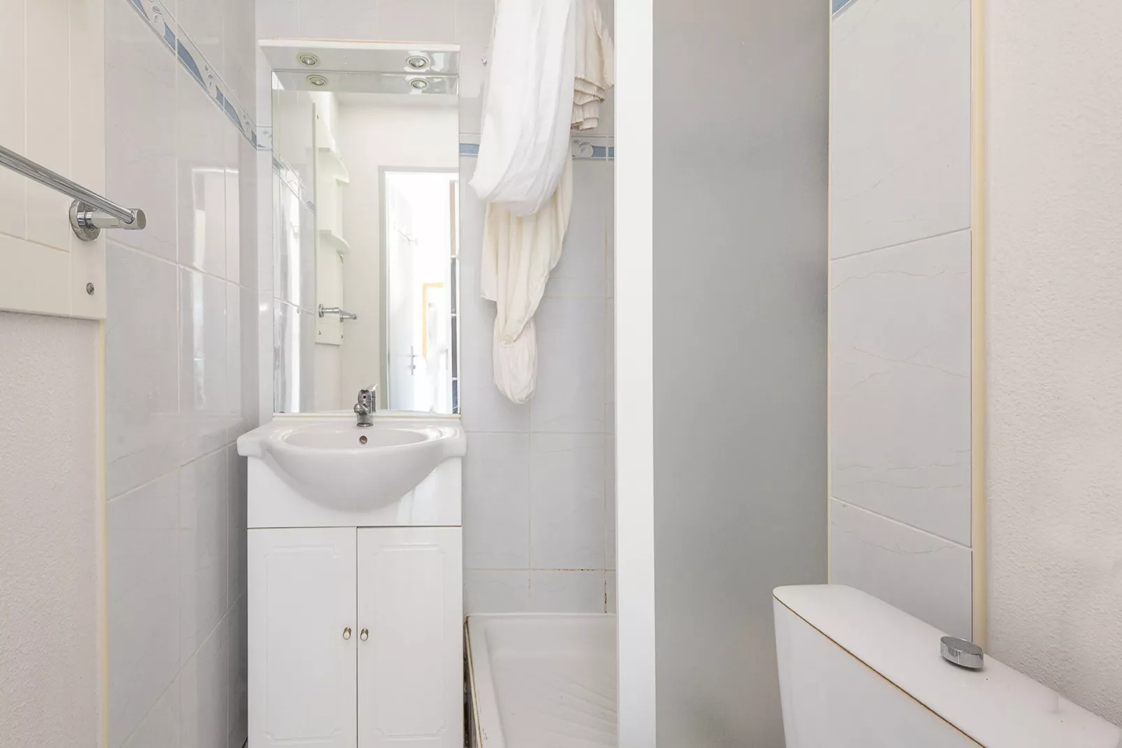 PRIMAVERA N°301 - 2P4-Badkamer