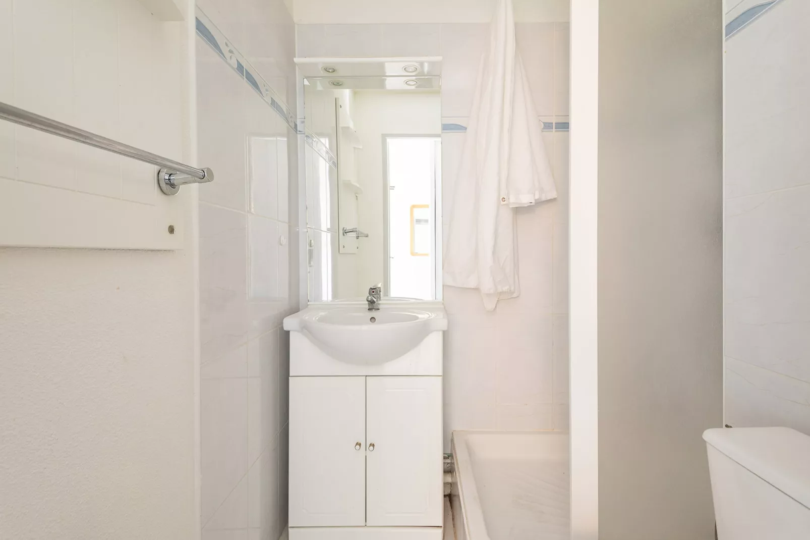 PRIMAVERA N°218 - 2P4-Badkamer