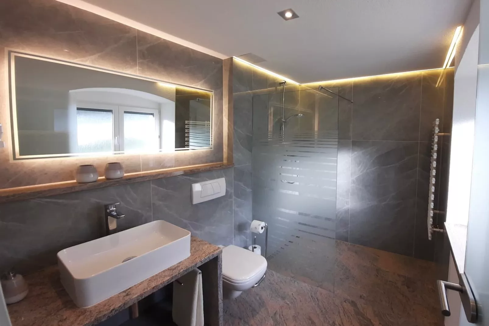 Ferienwohnung Irene-Badkamer