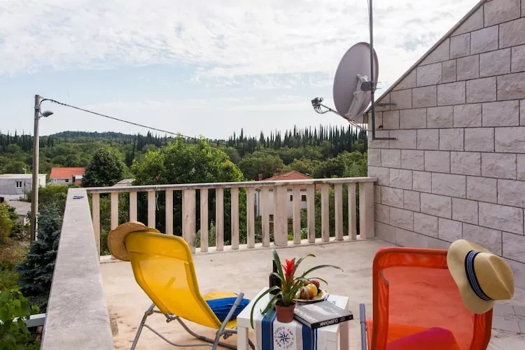 Apartments Villa Maslina - Two Bedroom Apartment with Terrace and Garden View-Terras