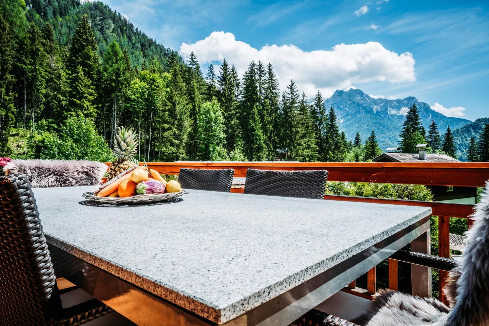 Chalet Gamsglück in Waidring-Terrasbalkon