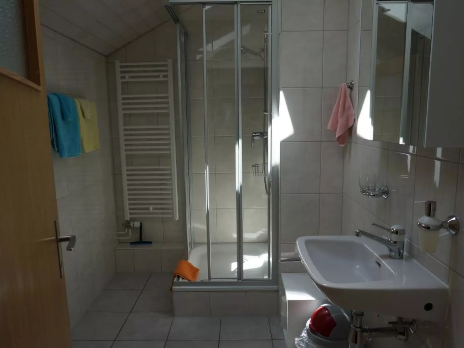 Lena, Chalet-Binnen