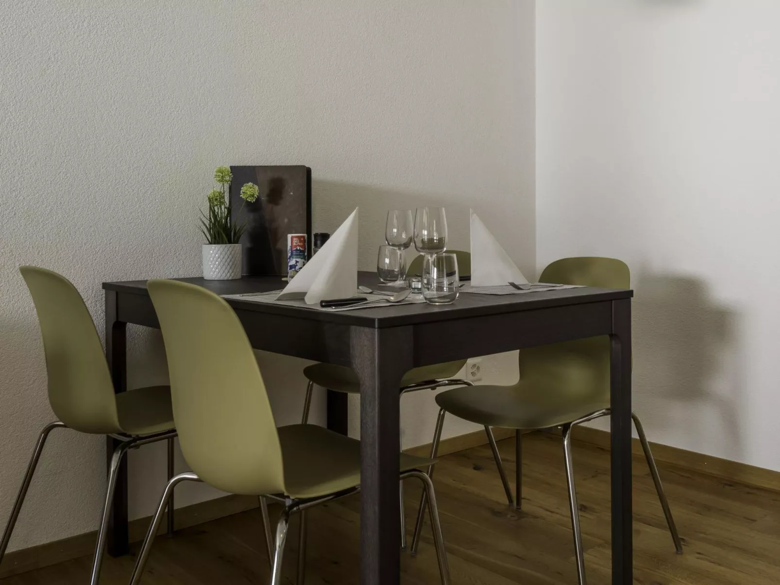 Montela Hotel & Resort - Holiday Stay-Binnen