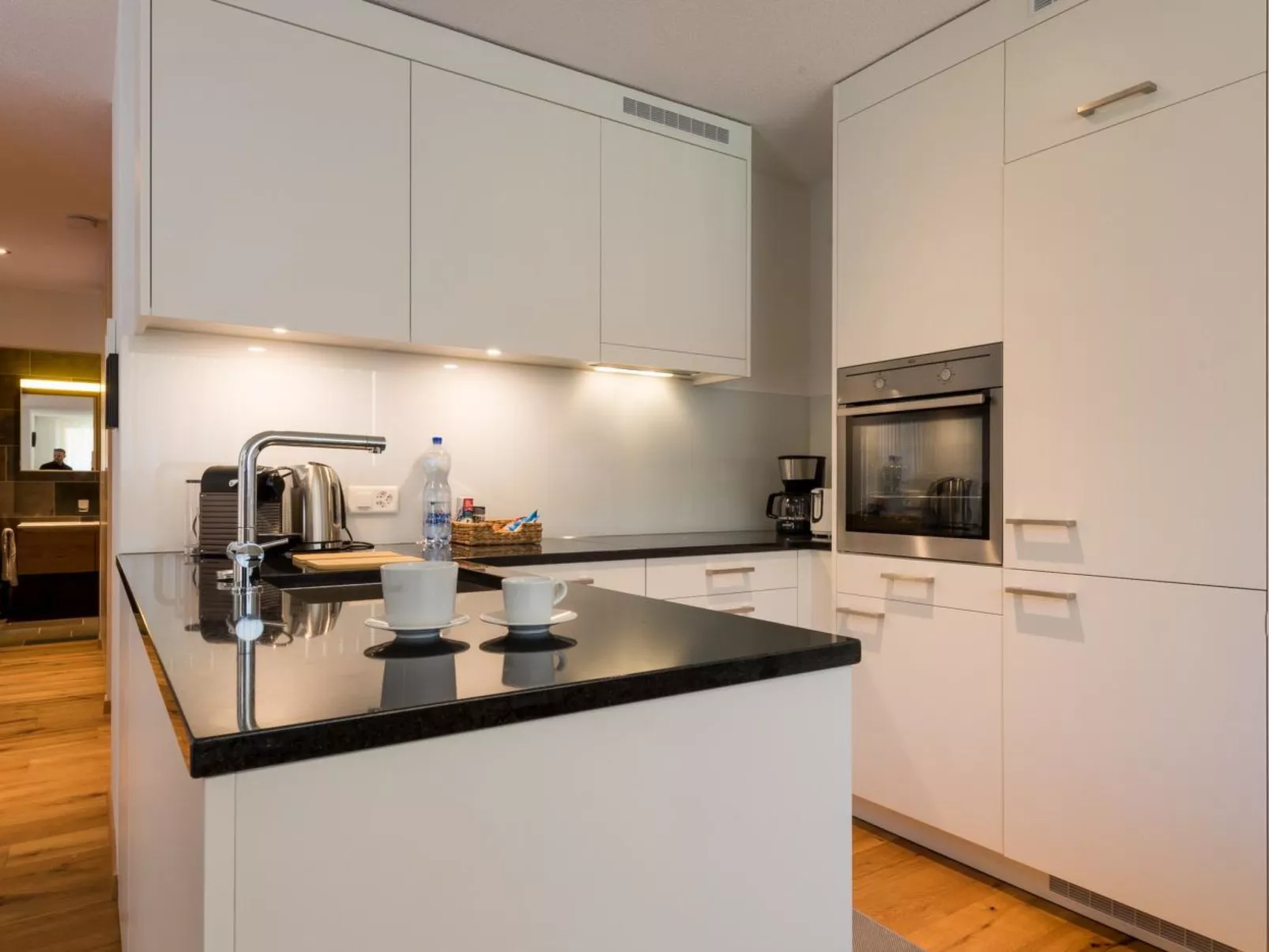 Montela Hotel & Resort - Holiday Stay-Binnen