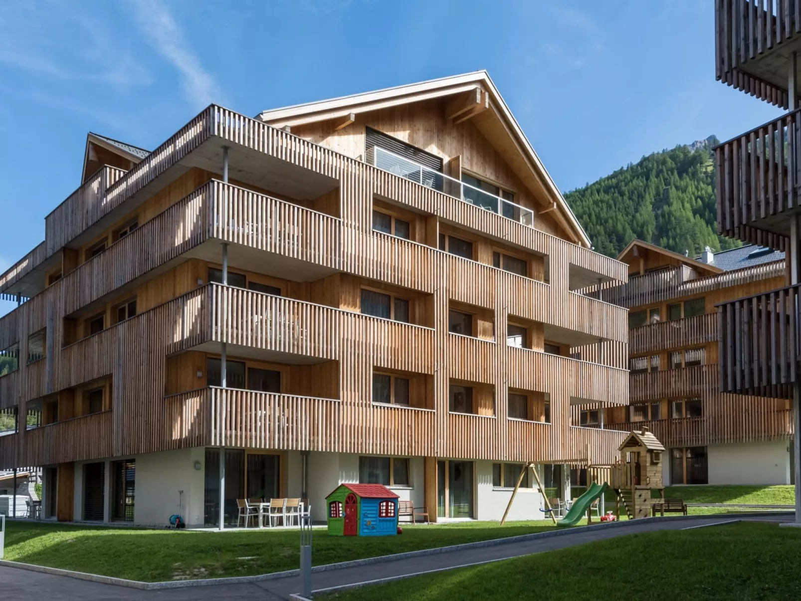 Montela Hotel & Resort - Holiday Stay-Buiten
