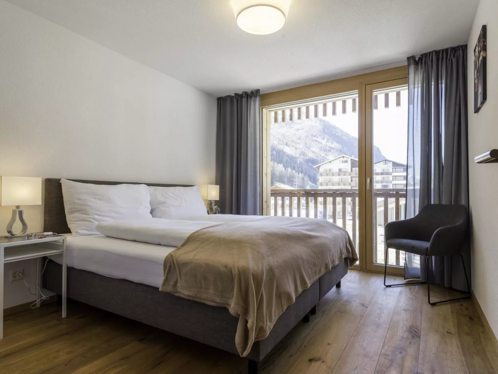 Montela Hotel & Resort - Holiday Stay-Binnen
