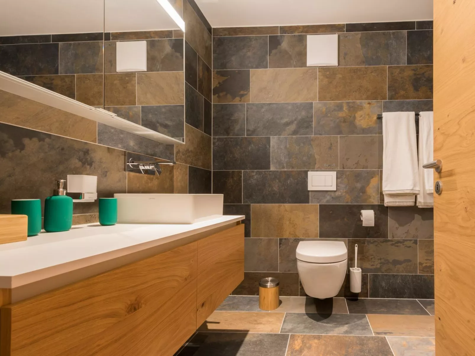 Montela Hotel & Resort - Holiday Stay-Binnen