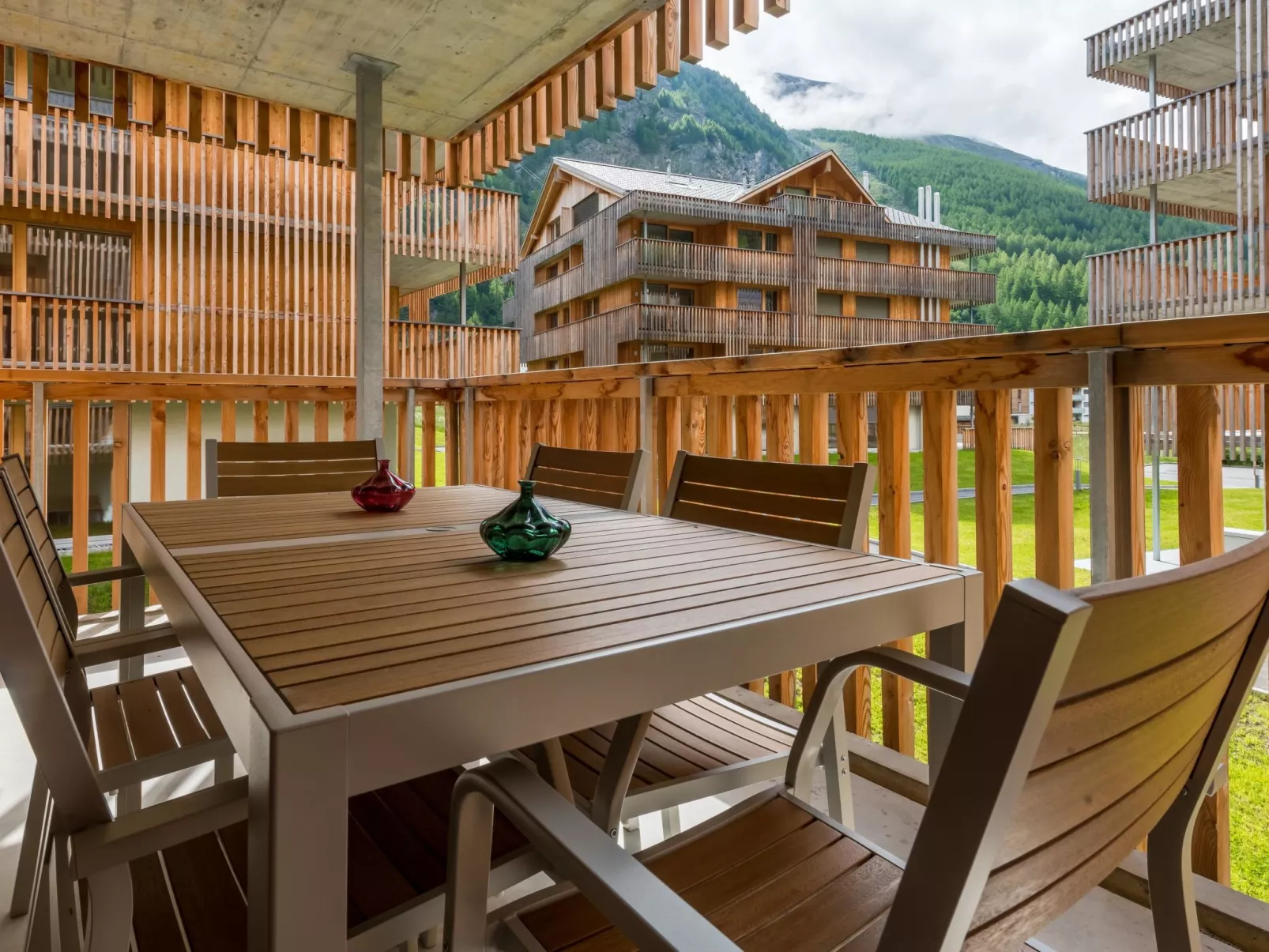 Montela Hotel & Resort - Holiday Stay-Buiten